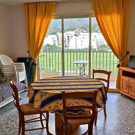 T2- Piscine- Commerces- Plages- Clim