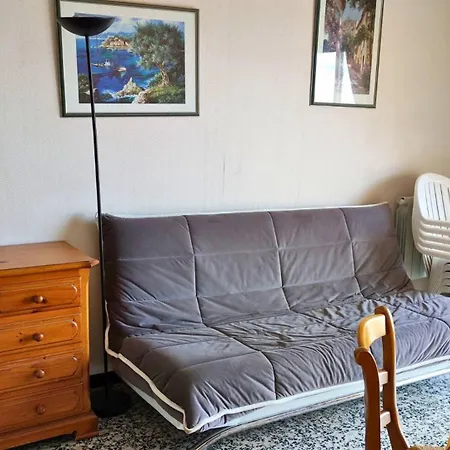 T2- Piscine- Commerces- Plages- Clim Апартаменты Ле-Лаванду