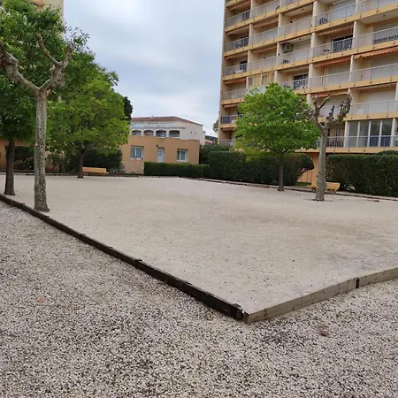 Apartment T2- Piscine- Commerces- Plages- Clim *