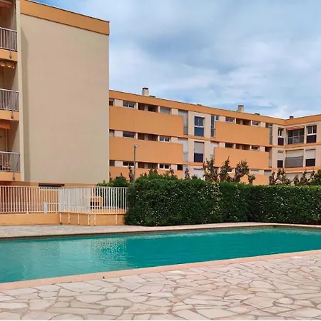 T2- Piscine- Commerces- Plages- Clim